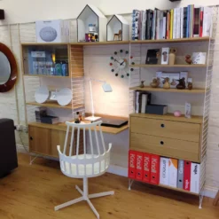 Vitra Ball Clock Klok Ø33 Naturel -Flos Winkel x886x886 0340.jpg.pagespeed.ic .zXvbhZg3s 1 1