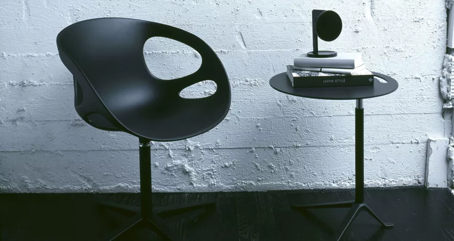 Fritz Hansen Little Friend Verstelbare Bijzettafel Met Laminaat Tafelblad Zwart 45 14 Fritz Hansen Little Friend Verstelbare Bijzettafel Met Laminaat Tafelblad Zwart 45 - Afbeelding 14