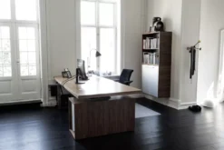 Gubi Mategot Coatrack Kapstok Vintage Rood -Flos Winkel x886x886 Altor office Copenhagen 5 300P20dpi.jpg.pagespeed.ic .AsXdASMKbL