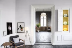 Umage Carmina Mini Hanglamp Ø32 Wit Snoer, Turquoise 10 Umage Carmina Mini Hanglamp Ø32 Wit Snoer, Turquoise -Flos Winkel x886x886 Carmina family livingroom environment.jpg.pagespeed.ic .HzMVvkqD04