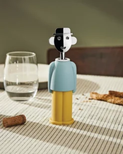 Alessi Alessandro Kurkentrekker Lichtblauw/rood -Flos Winkel x886x886 alessi alessandro m kurkentrekker.jpg.pagespeed.ic .R0SWwLRyLU