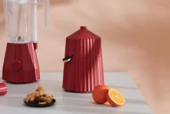 Alessi Plissé Blender Grijs -Flos Winkel x886x886 alessi pliss juicer citruspers1.jpg.pagespeed.ic .0PL9B8HZS2