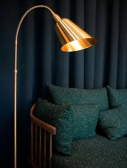 &tradition Fly SC2 Bank Gerookt Eiken, Bekleding Harald 2 182 -Flos Winkel x886x886 andtradition bellevue fly sofa sfeer 1.jpg.pagespeed.ic .oLw4mKngM