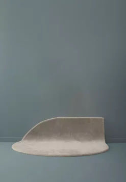 AYTM Stilla Vloerkleed 160x130 Bordeaux -Flos Winkel x886x886 aytm stilla vloerkleed 160x130.jpg.pagespeed.ic .Xcmb5CWwFG