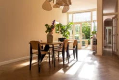 Market Set Screen XL Hanglamp Ø110 Cannage Naturel -Flos Winkel x886x886 binnenkijker copernicusstraat 8.jpg.pagespeed.ic .QQA3G0O33M