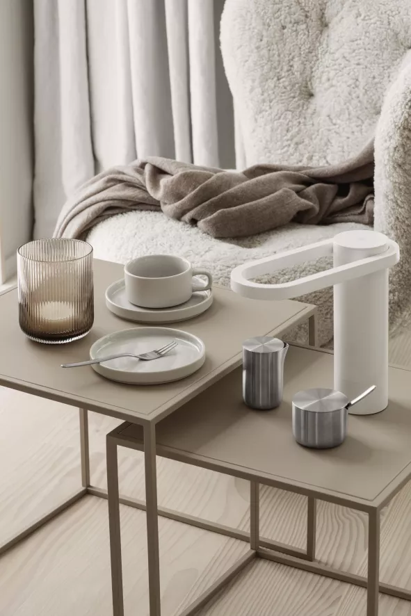 Blomus Hoop Tafellamp LED Oplaadbaar Wit 3 Blomus Hoop Tafellamp LED Oplaadbaar Wit - Afbeelding 3