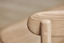 Bolia Merge Eetkamerstoel Met Zitkussen Wit Gepigmenteerd Eiken Revi Beige -Flos Winkel x886x886 bolia merge eetkamerstoel met zitkussen eiken10.jpg.pagespeed.ic . bEyuHxKVR