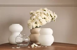 Bolia Mingei Vaas Small Zand -Flos Winkel x886x886 bolia mingei vaas small7.jpg.pagespeed.ic .1vZo gfGzU