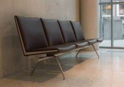 Carl Hansen & Son CH402 Kastrup Bank Loke 7150 -Flos Winkel x886x886 carl hansen ch402 kastrup bank9.jpg.pagespeed.ic .v3Gb6vjLNp