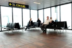 Carl Hansen & Son CH402 Kastrup Bank Loke 7150 -Flos Winkel x886x886 carl hansen ch403 sfeer 2.jpg.pagespeed.ic .6zJr7de4Pg