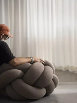 Design House Stockholm Knot Poef Yellow -Flos Winkel x886x886 design house stockholm knot kussen xl9.jpg.pagespeed.ic .lgmMnBz2Wo