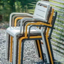 Emu Urban Armchair Tuinstoel Groen -Flos Winkel x886x886 emu urban armchair stoel sfeer.jpg.pagespeed.ic .7eQ8y Zqu5