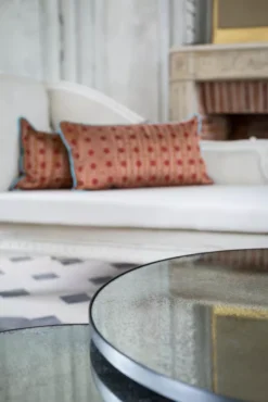 Ethnicraft Nesting Round Salontafel Set Van 2 Clear -Flos Winkel x886x886 ethnicraft nesting round salontafel set van 21.jpg.pagespeed.ic .wiY4Q0fS0I