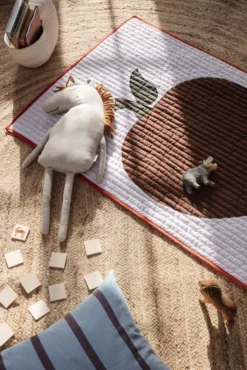 Ferm Living Grand Kussen 50x50 Camel/Red -Flos Winkel x886x886 ferm living grand kussen 50x5013.jpg.pagespeed.ic .4ANZbYhSy 2