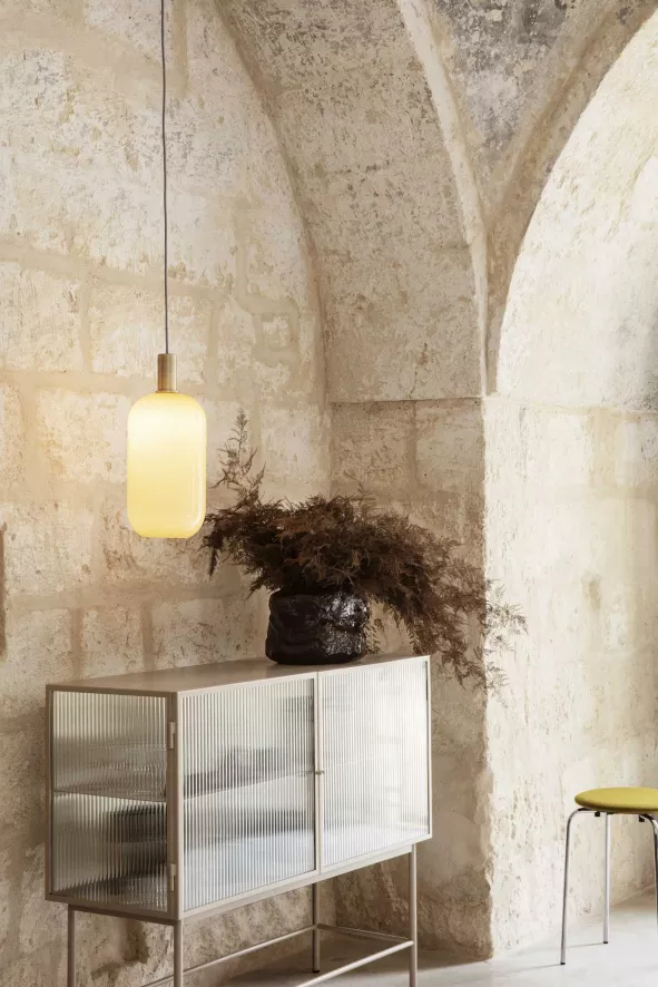 Ferm Living Haze Dressoir Reeded Glas Zwart 4 Ferm Living Haze Dressoir Reeded Glas Zwart - Afbeelding 4