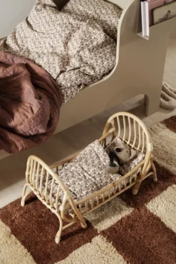 Ferm Living Sill Junior Kinderbed 70x160 Cashmere 20 Ferm Living Sill Junior Kinderbed 70x160 Cashmere -Flos Winkel x886x886 ferm living mara knotted vloerkleed 120x1803.jpg.pagespeed.ic .CB94t bX8h