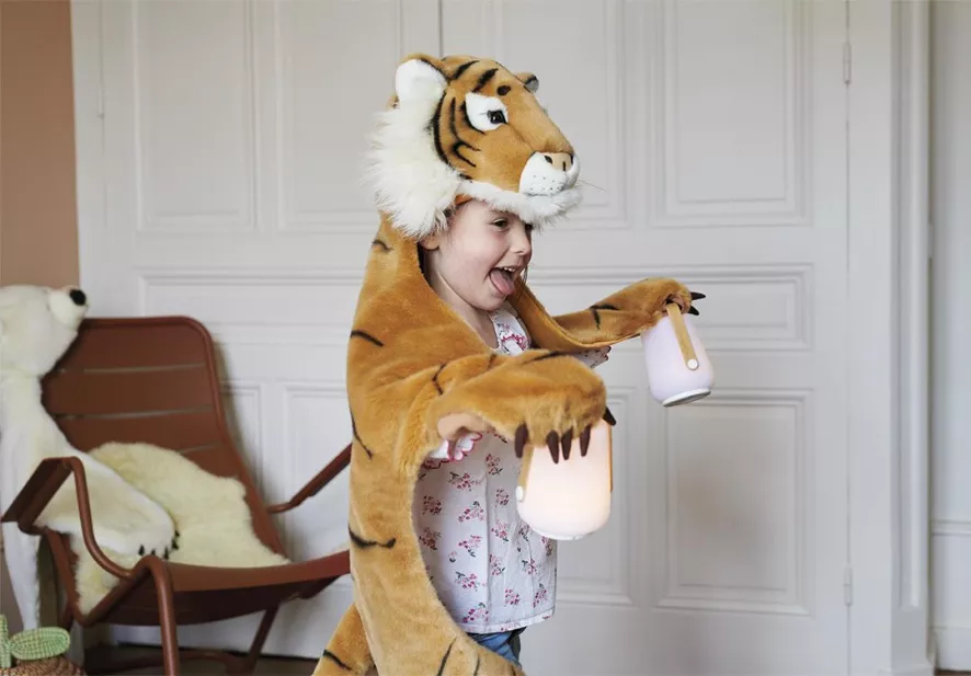 Fermob Luxembourg Schommelstoel Liquorice 15 Fermob Luxembourg Schommelstoel Liquorice - Afbeelding 15