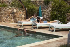 Fermob Bellevie Ligbed Kussen Wit Storm Grey 15 Fermob Bellevie Ligbed Kussen Wit Storm Grey -Flos Winkel x886x886 fermob bellevie ligbed kussen wit.jpg.pagespeed.ic .dG8qWJKsiW