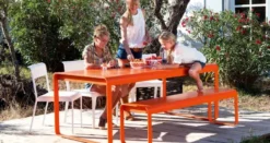 Fermob Bellevie Tuinbank Chili -Flos Winkel x886x886 fermob bellevie tuinbank23.jpg.pagespeed.ic .fC MEbPRq3 1