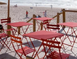 Fermob Bistro Tuintafel 57x57 Chili -Flos Winkel x886x886 fermob bistro tafel 57x57 sfeer 2.jpg.pagespeed.ic .qynfOunI x