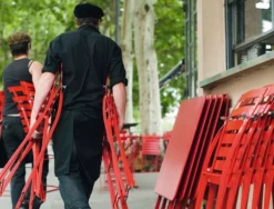 Fermob Bistro Tuintafel 71x71 Deep Blue -Flos Winkel x886x886 fermob bistro tafel 57x57 sfeer 5.jpg.pagespeed.ic .iTfTYM8I15