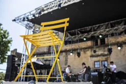 Fermob Bistro Tuinstoel Deep Blue -Flos Winkel x886x886 fermob bistro tuinstoel23.jpg.pagespeed.ic .FvKUw Rwxs