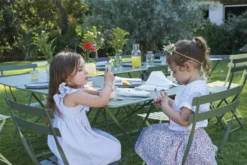 Fermob Bistro Tuintafel 71x71 Deep Blue -Flos Winkel x886x886 fermob bistroset tuin 60 tafel 2 stoelen2.jpg.pagespeed.ic .KaMeUQadvD