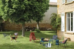 Fermob Luxembourg Schommelstoel Liquorice 35 Fermob Luxembourg Schommelstoel Liquorice -Flos Winkel x886x886 fermob luxembourg lounge fauteuil26.jpg.pagespeed.ic .bNfuX7fnGY