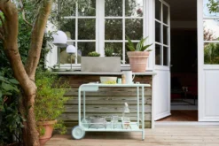 Fermob Luxembourg Trolley Nutmeg -Flos Winkel x886x886 fermob luxembourg trolley16.jpg.pagespeed.ic .ITa2vue7gW