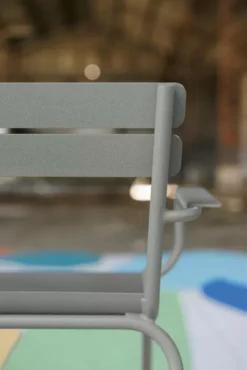 Fermob Luxembourg Tuinbank Met Rug En Armleuning Frosted Lemon -Flos Winkel x886x886 fermob luxembourg tuinbank met rug en armleuning29.jpg.pagespeed.ic .33u cncPQ