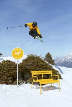 Fermob Luxembourg Tuinbank Met Rug En Armleuning Frosted Lemon -Flos Winkel x886x886 fermob luxembourg tuinbank met rug en armleuning34.jpg.pagespeed.ic .F nAsHuqnw