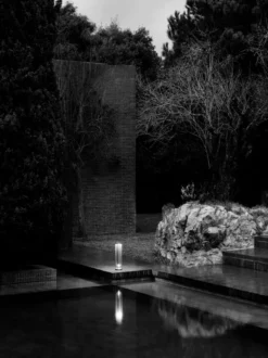 Flos In Vitro 1 Sokkellamp LED Wit -Flos Winkel x886x886 flos in vitro 1 sokkellamp led9.jpg.pagespeed.ic .0e1aNnaB3m 1