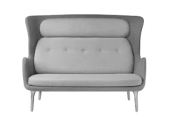 Fritz Hansen Ro JH110 Bank 2-zits Rood -Flos Winkel x886x886 fritz hansen ro jh110 bank 2 zits5.jpg.pagespeed.ic .Y s7VV lLI 1