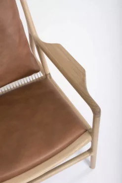 Gazzda Dedo Lounge Chair Whitewash Main Line Flax Newbury 10 -Flos Winkel x886x886 gazzda dedo lounge chair14.jpg.pagespeed.ic .oXSADKws8C