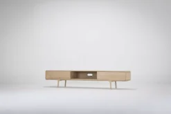 Gazzda Fawn Lowboard Tv-meubel 2 Lades 220x45 Whitewash -Flos Winkel x886x886 gazzda fawn dressoir 2 lades 220x4535.jpg.pagespeed.ic .49EN6kD rI