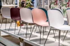 Gubi Beetle Stoel Met Zwart Stalen Onderstel, Alabaster White 12 Gubi Beetle Stoel Met Zwart Stalen Onderstel, Alabaster White -Flos Winkel x886x886 gubi beetle stoel met gerookt eiken onderstel5.jpg.pagespeed.ic .Z0NRs7WPIZ