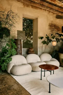 Gubi Carmel Salontafel 60 Rock Red -Flos Winkel x886x886 gubi carmel salontafel 607.jpg.pagespeed.ic . 570LWscqd