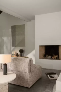 Gubi Epic Salontafel Ø80 Grey Steel -Flos Winkel x886x886 gubi epic salontafel 6014.jpg.pagespeed.ic .6kWfzJ9cCk