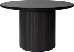 Gubi Moon Eettafel Ø120 Donker Eiken