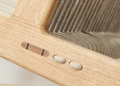 Gubi MR01 Initial Fauteuil Walnoot -Flos Winkel x886x886 gubi mr01 initial fauteuil13.jpg.pagespeed.ic .scxzF7JmLt