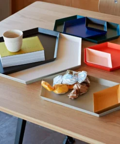 Hay Kaleido Dienblad Medium Peach -Flos Winkel x886x886 hay kaleido dienblad x large2.jpg.pagespeed.ic .amYveRHImN