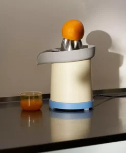 Hay Sowden Juicer Citruspers -Flos Winkel x886x886 hay sowden juicer citruspers1.jpg.pagespeed.ic .oGBNb1pjrb