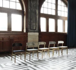 Normann Copenhagen Herit Oak Stoel Spectrum Leer Dusty Green -Flos Winkel x886x886 herit oak stoel14.jpg.pagespeed.ic .uVbDG0I1 s