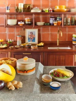 HKliving 70's Ceramic Koektrommel Voorraadpot Cookie Jar Disco -Flos Winkel x886x886 hkliving 70 s ceramic bonbon schaal op voet5.jpg.pagespeed.ic .8 NIU0xMtX 1