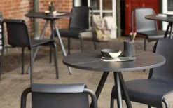 Houe Nami Tuintafel 64cm Olive Green -Flos Winkel x886x886 houe nami tuinstoel3.JPG.pagespeed.ic .HAqcSW354H