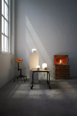 Ifö Electric Ohm 140/190 Tafellamp Ø14 Opaal Zwart -Flos Winkel x886x886 if electric ohm 140 190 tafellamp porselein2.jpg.pagespeed.ic .g1OQ7kyu2l 1