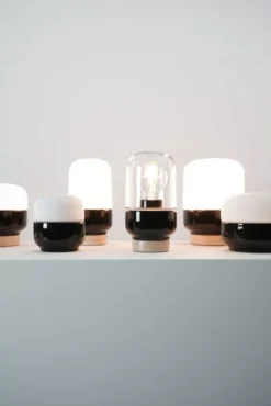 Ifö Electric Ohm 140/190 Tafellamp Ø14 Opaal Zwart -Flos Winkel x886x886 if electric ohm 140 190 tafellamp porselein5.JPG.pagespeed.ic .dRz51KS44l