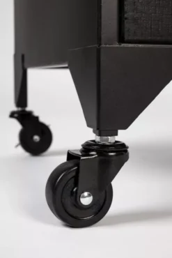 Livingstone Design Six Vitrine L -Flos Winkel x886x886 livingstone design six vitrine l6.jpg.pagespeed.ic .ASrXpiq 50