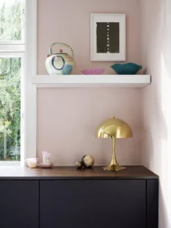 Louis Poulsen Panthella Tafellamp Ø32 Messing -Flos Winkel x886x886 louis poulsen panthella table 320 tafellamp5.jpg.pagespeed.ic .D9sFTPiPxr