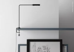 Lumina Flo Clamp Klemlamp LED 2700K Geel -Flos Winkel x886x886 lumina flo clamp bureaulamp led 2700k10.jpg.pagespeed.ic .A5O2QkTTqU